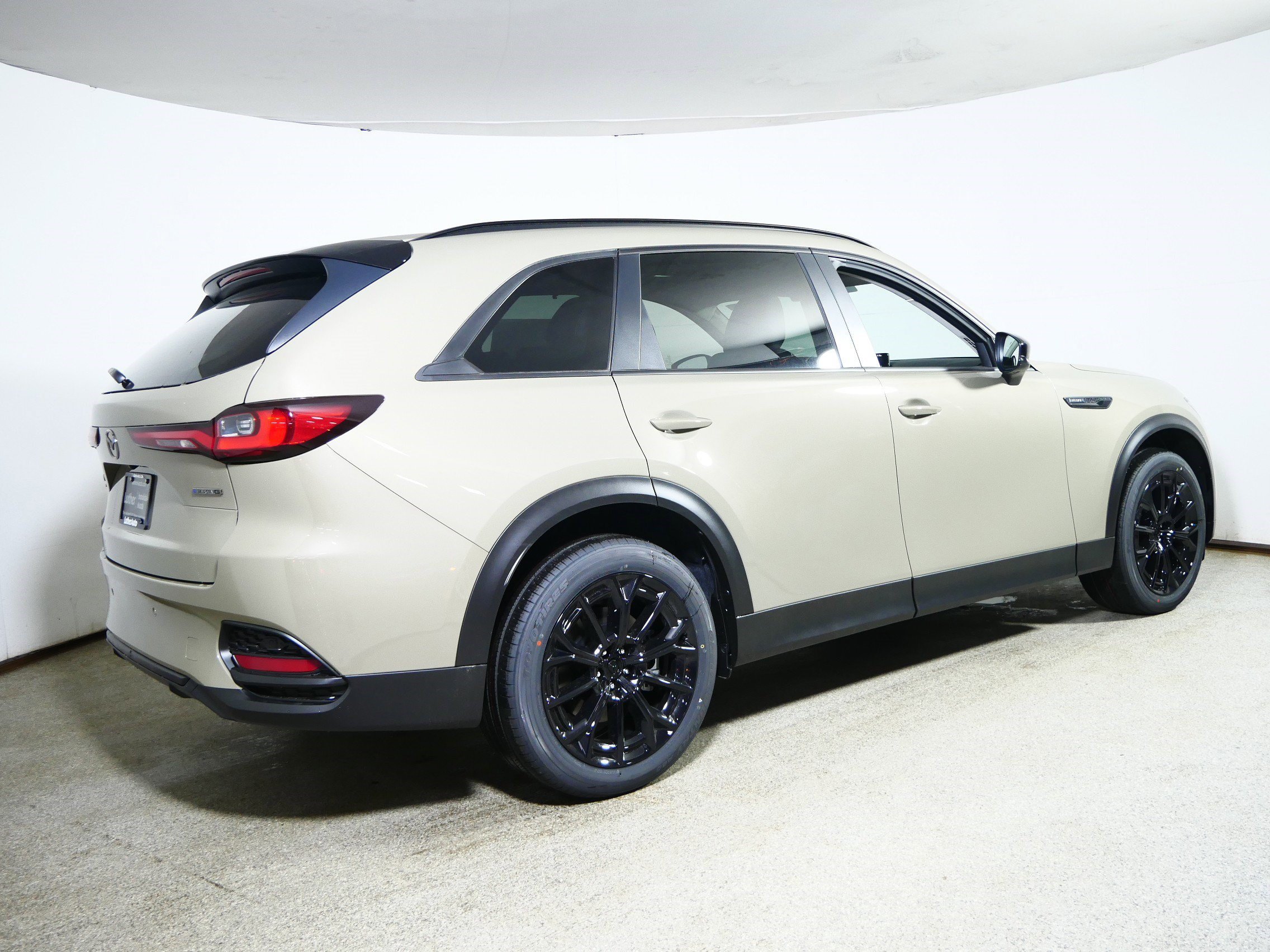 New 2026 MAZDA CX-70 3.3 Turbo w/ Preferred Package AWD/4WD image 2