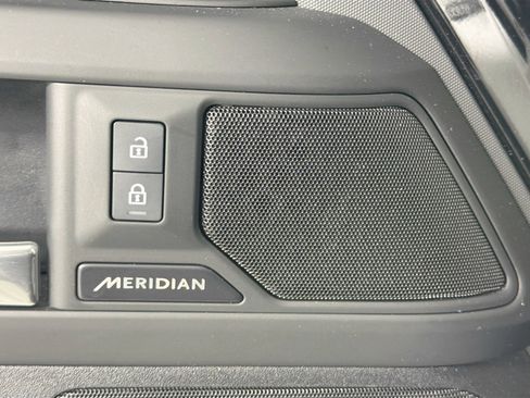 Certified 2025 Land Rover Defender 110 S image 20