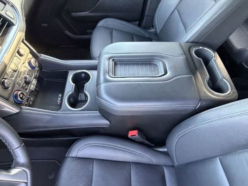 Used 2023 Chevrolet Tahoe LT RWD image 17