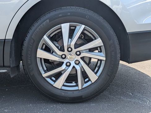 Used 2022 Chevrolet Equinox LT FWD image 13