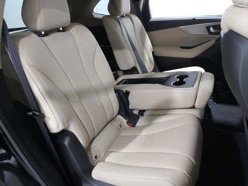 Used 2023 Acura MDX SH-AWD w/Tech image 17