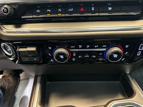 Certified 2024 Chevrolet Silverado 1500 High Country image 18