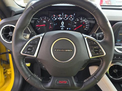 Used 2016 Chevrolet Camaro SS image 10