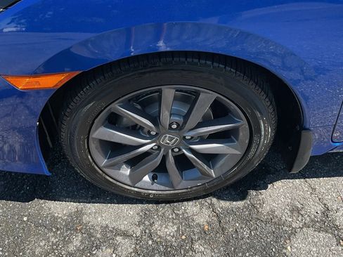 Used 2020 Honda Civic EX image 9