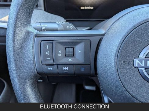 Used 2026 Nissan Kicks SV FWD image 17