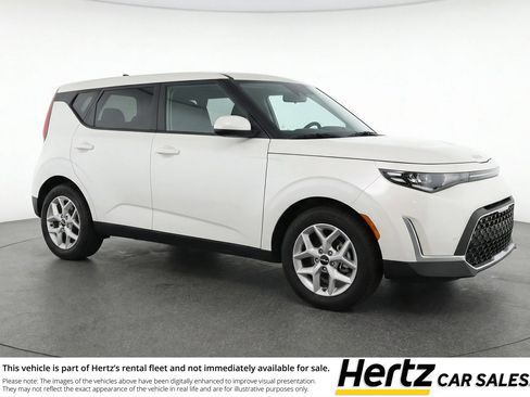 Used 2025 Kia Soul LX w/ LX Technology Package image 1
