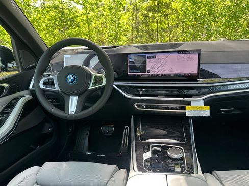 New 2026 BMW X5 xDrive50e w/ M Sport Package image 26