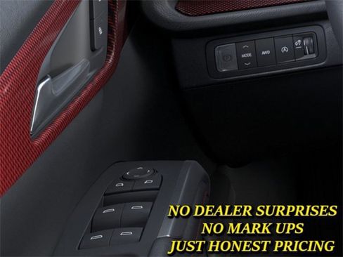 New 2026 Chevrolet Traverse Z71 w/ Driver Confidence Package image 22