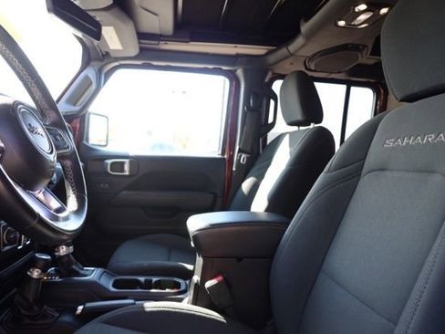 Used 2021 Jeep Wrangler Unlimited Sahara image 12
