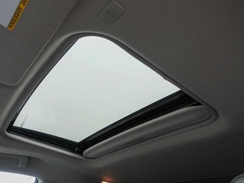 Certified 2024 Toyota Sienna XLE image 29