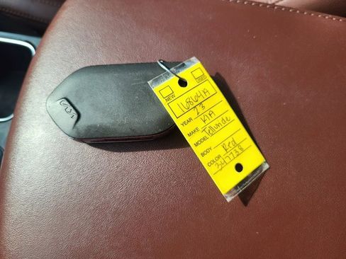 Used 2023 Kia Telluride EX w/ EX Captain's Chair Package image 29