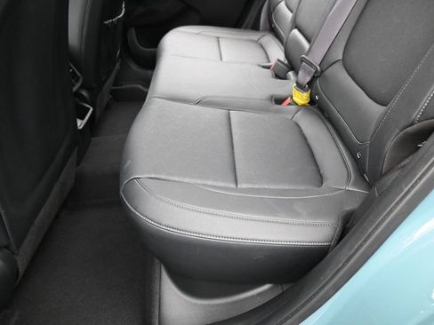 Used 2025 Kia Seltos EX w/ EX Sunroof Package FWD image 34