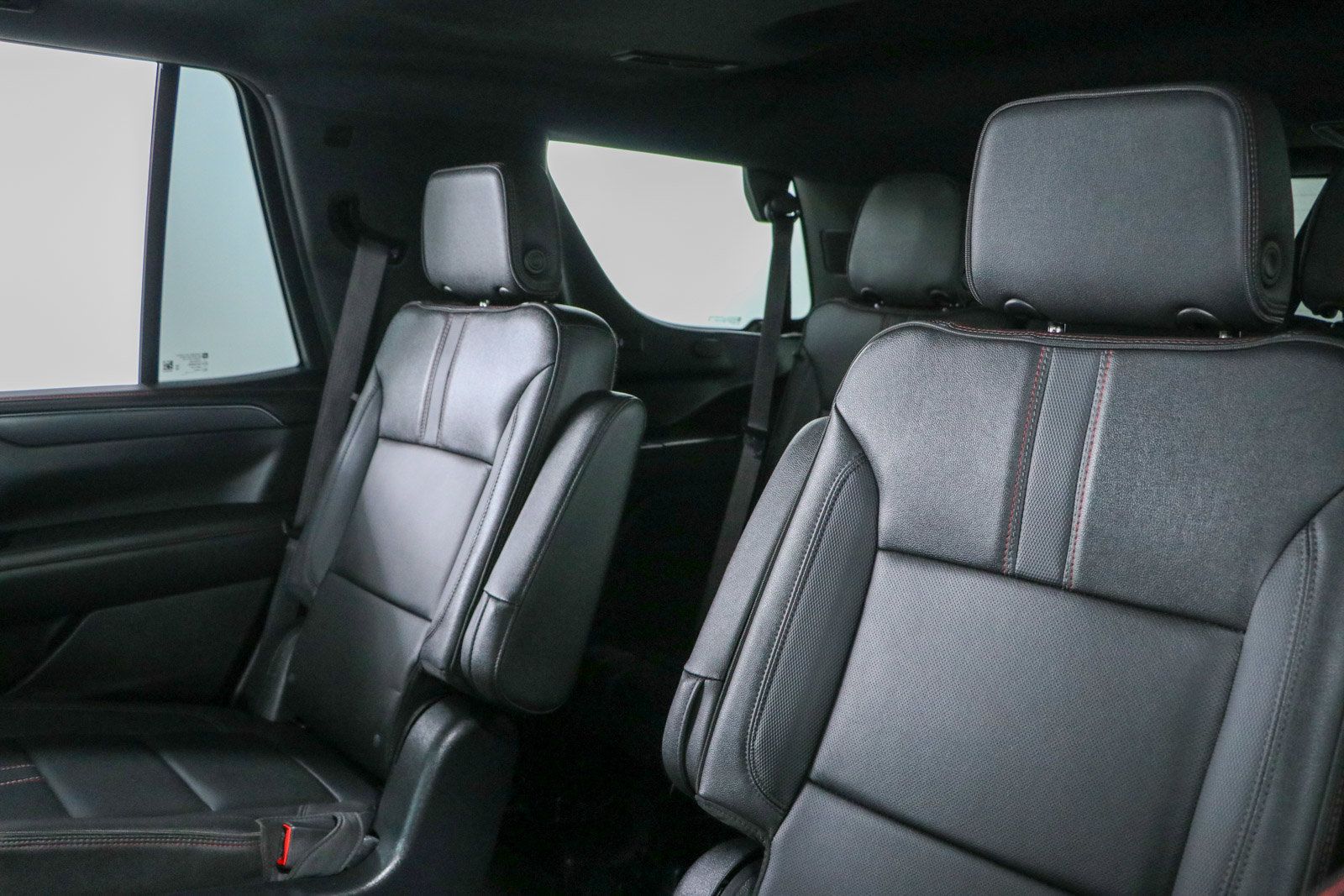 Used 2023 Chevrolet Tahoe RST w/ Luxury Package AWD/4WD image 28