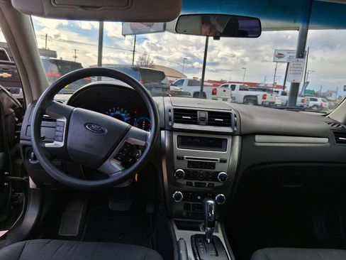 Used 2012 Ford Fusion SE image 12