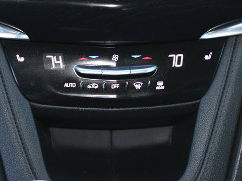 Used 2022 Cadillac XT6 Premium Luxury w/ Technology Package image 24