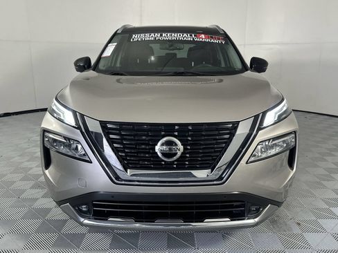 Certified 2021 Nissan Rogue Platinum AWD/4WD image 3
