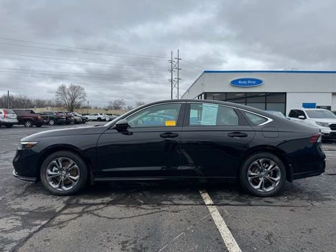 Used 2025 Honda Accord EX-L image 5