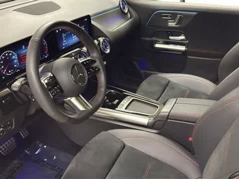 Certified 2025 Mercedes-Benz GLA 250 4MATIC image 4