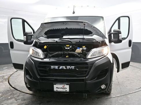 Used 2024 RAM ProMaster 2500 w/ Convenience Group image 35