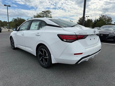 New 2025 Nissan Sentra SV image 7