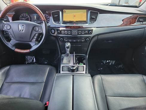Used 2016 Hyundai Equus Signature image 9