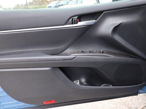 Used 2023 Toyota Camry SE image 12