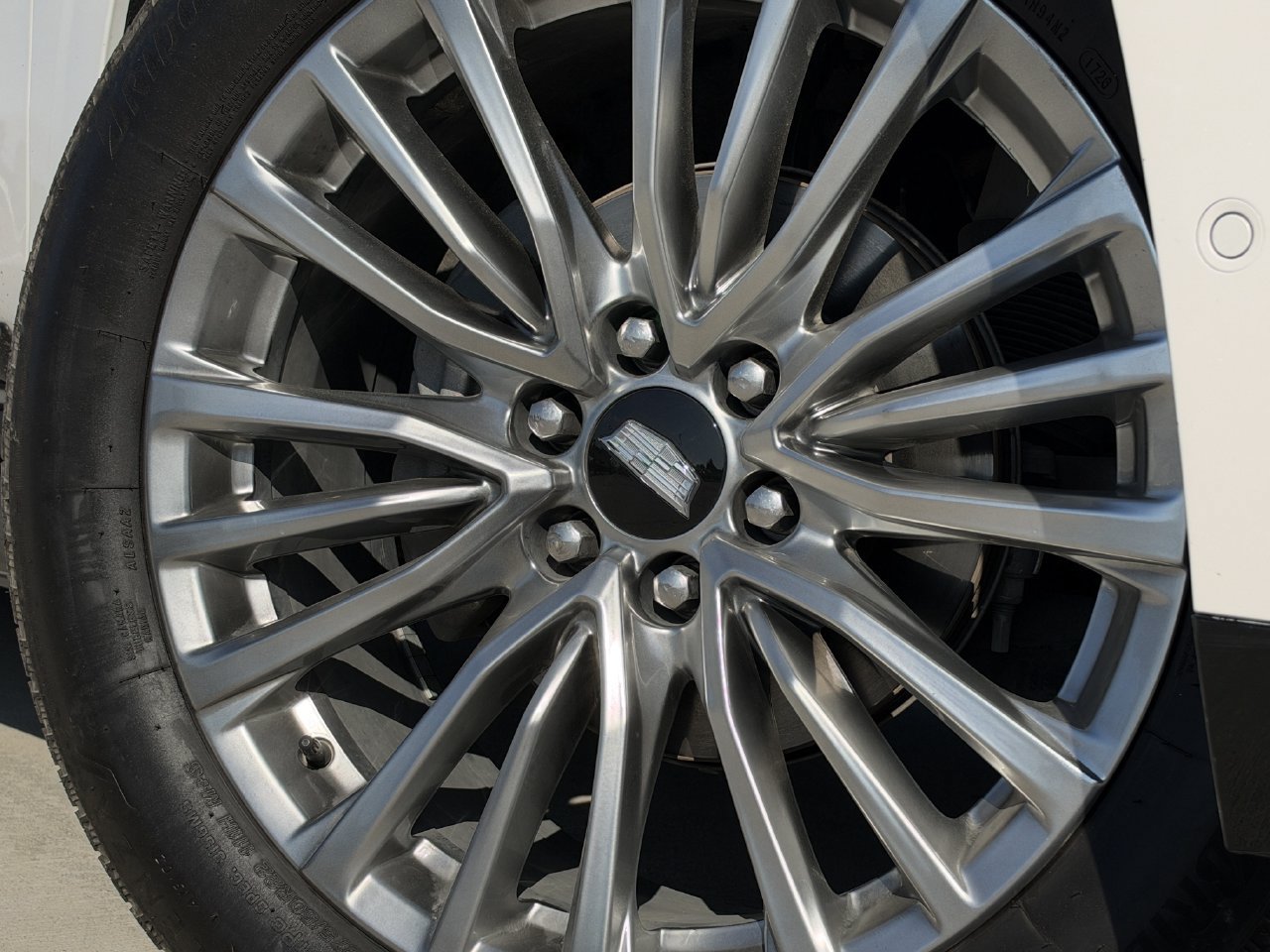 Used 2021 Cadillac Escalade Sport Platinum AWD/4WD image 9