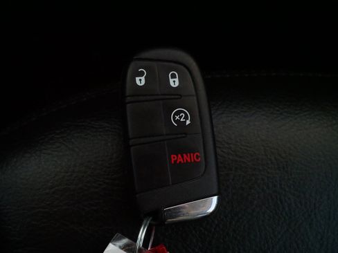 Used 2022 Jeep Renegade Limited image 31