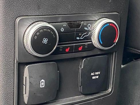 Used 2023 Ford Explorer Platinum w/ Technology Package image 27