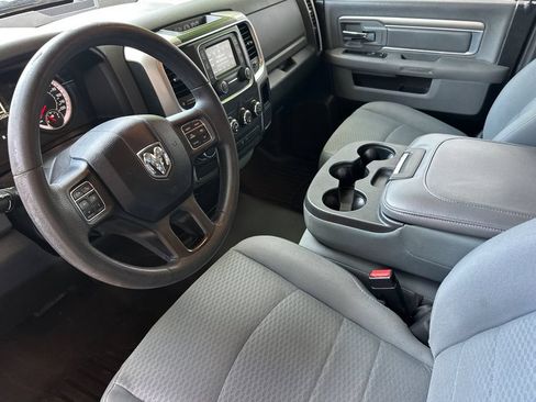 Used 2017 RAM 1500 Classic SLT RWD image 9