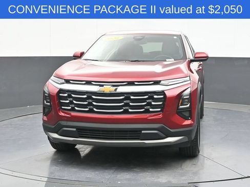 Used 2026 Chevrolet Equinox LT w/ Convenience Package II AWD/4WD image 2