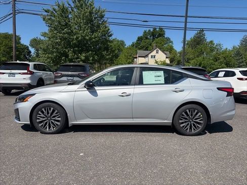 New 2026 Nissan Altima 2.5 SV FWD image 5