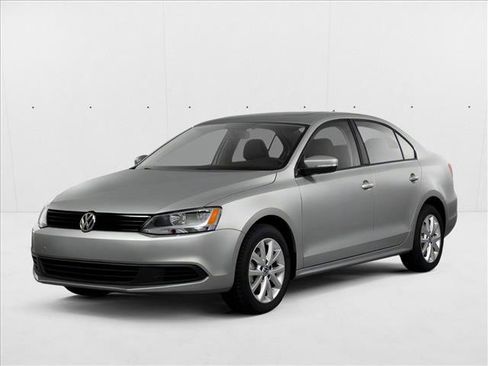 Used 2013 Volkswagen Jetta SE image 1