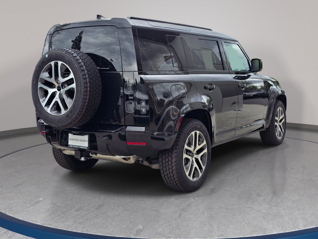 New 2026 Land Rover Defender 110 X-Dynamic SE AWD/4WD image 5