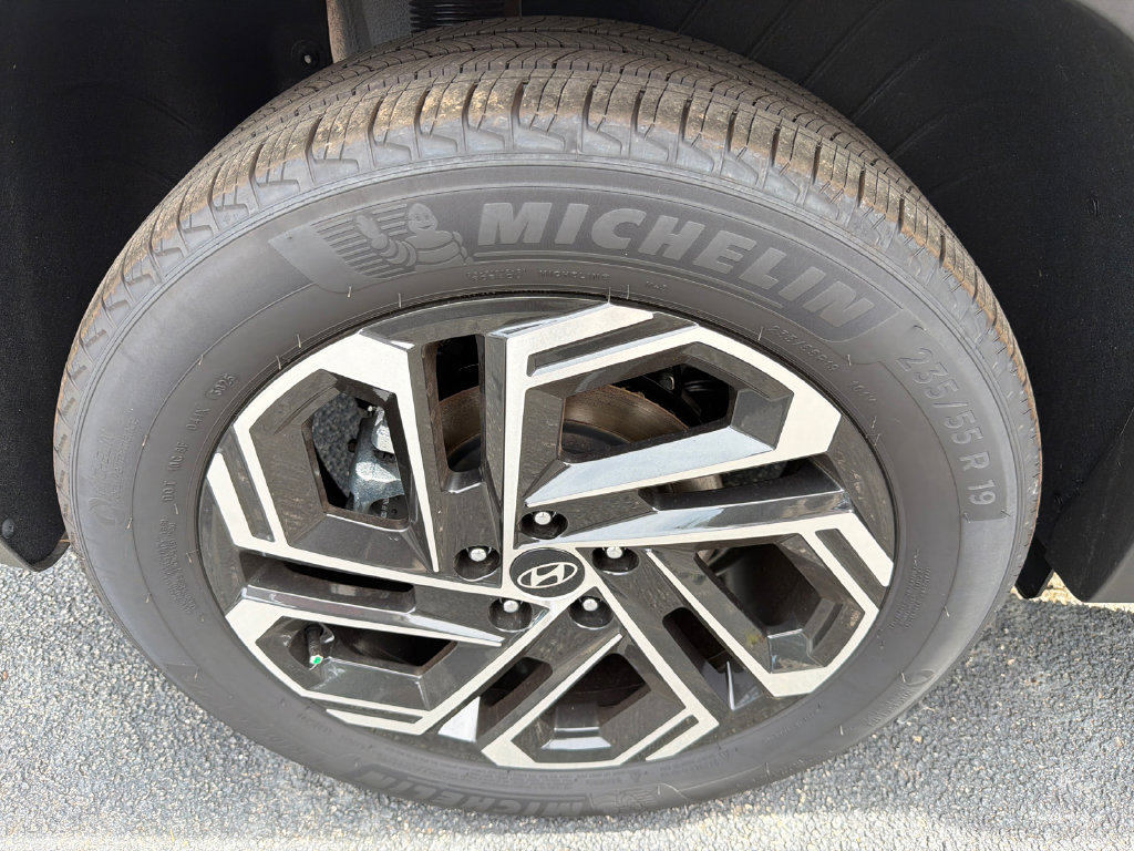 New 2026 Hyundai Tucson Limited AWD/4WD image 17