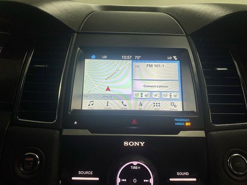 Used 2017 Ford Taurus Limited w/ Driver Assist Package image 17