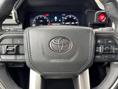 Certified 2025 Toyota Tacoma TRD Off-Road w/ TRD Off Road Upgrade Package AWD/4WD image 21