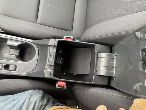 Used 2025 Toyota Corolla LE image 15