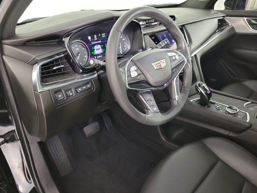 Used 2023 Cadillac XT5 Premium Luxury w/ Technology Package FWD image 19