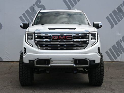 Used 2025 GMC Sierra 1500 Denali AWD/4WD image 2