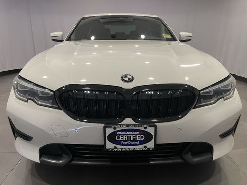Used 2021 BMW 330i xDrive Sedan w/ Convenience Package AWD/4WD image 2