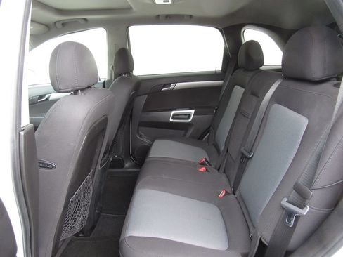 Used 2012 Chevrolet Captiva Sport LT FWD image 15