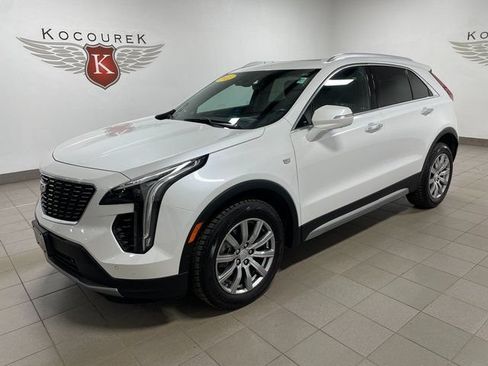 Used 2022 Cadillac XT4 Premium Luxury w/ Sun And Sound Package AWD/4WD image 3