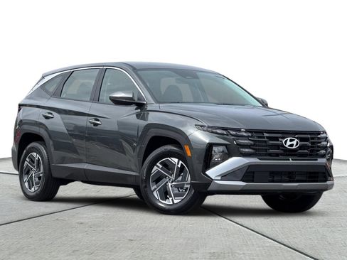 New 2026 Hyundai Tucson Blue SE AWD/4WD image 2