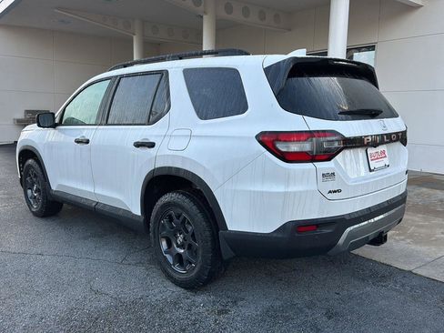 New 2026 Honda Pilot TrailSport image 3