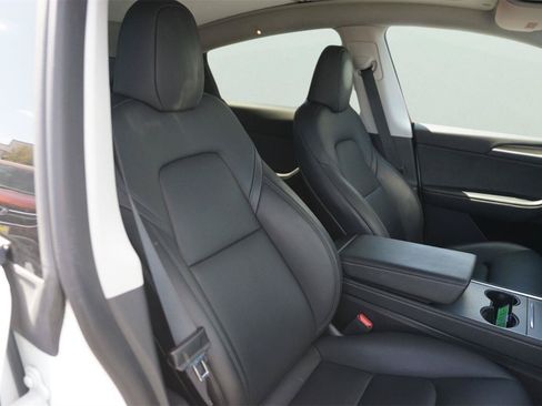 Used 2023 Tesla Model Y AWD image 20