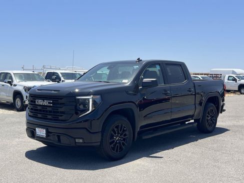New 2026 GMC Sierra 1500 Elevation w/ LPO, Elevation Black Package RWD image 7