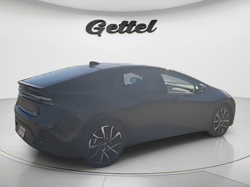 New 2026 Toyota Prius Plug-In Hybrid FWD image 6
