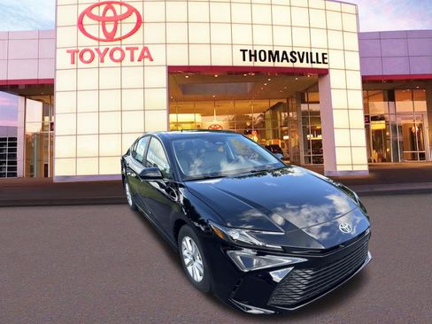 New 2025 Toyota Camry LE image 3