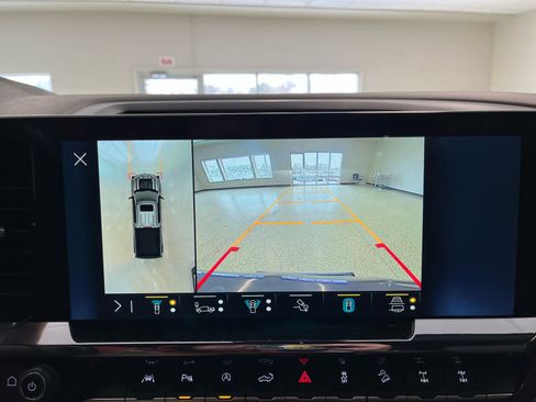 Used 2022 Chevrolet Silverado 1500 ZR2 image 42